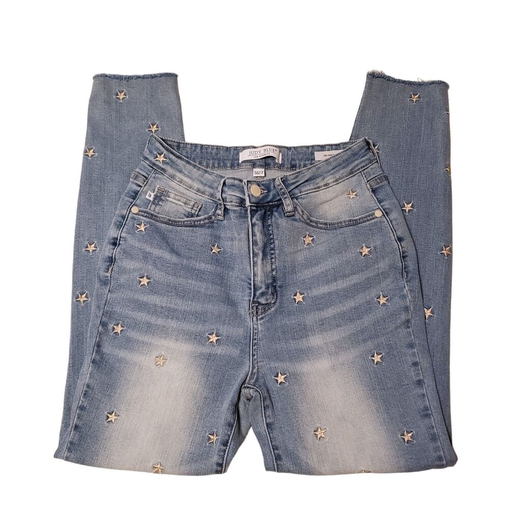Judy Blue 5/27 Skinny Fit Embroidered Stars Light Blue Jeans Raw Hem JB88265
